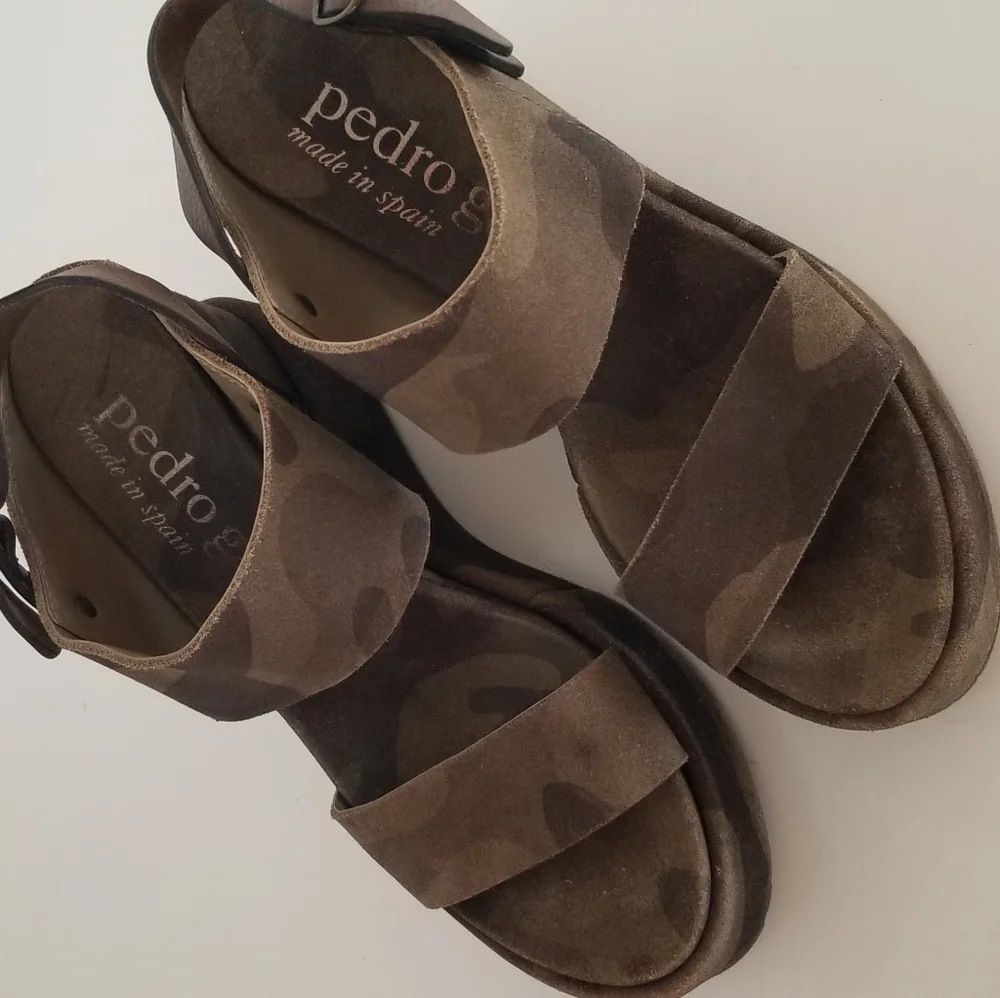Pedro Garcia Leather High Wedge Platform Sandles